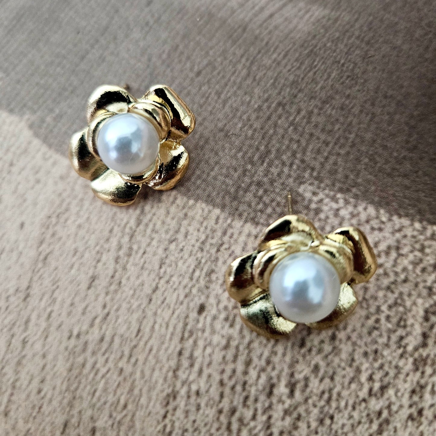 Classic Pearl Flower Studs