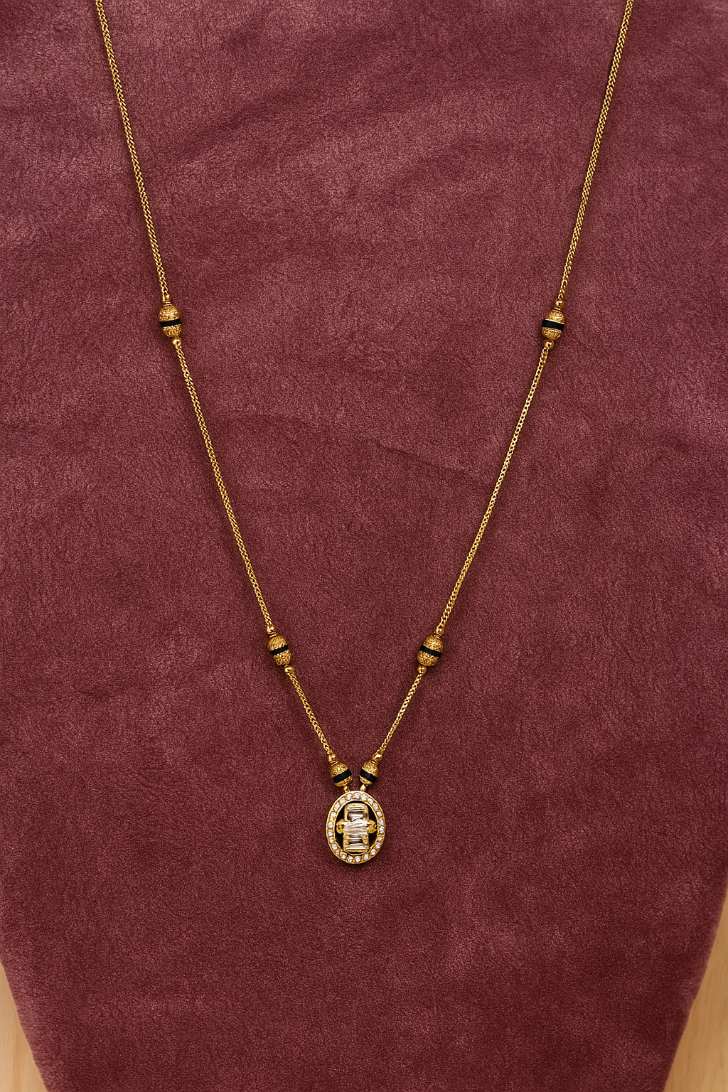 Oval Pendant Mangalsutra