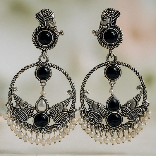 Black Stone Fish Motif Earrings